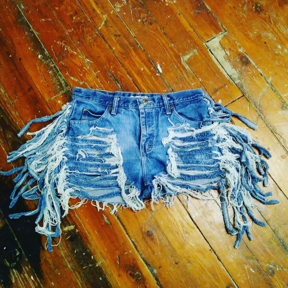 Custom fringe shorts all sizes - Picture 5 of 6